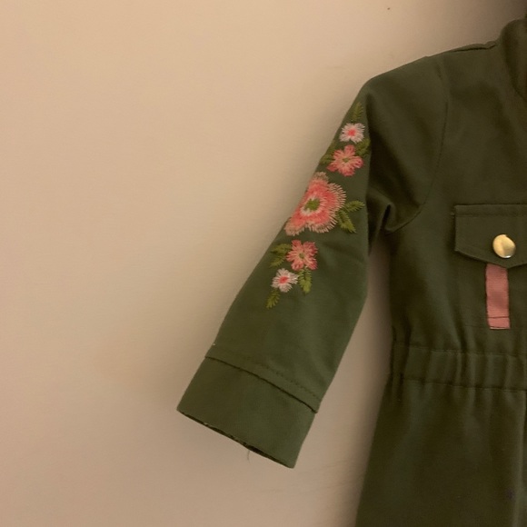 Spring coat - Picture 2 of 3